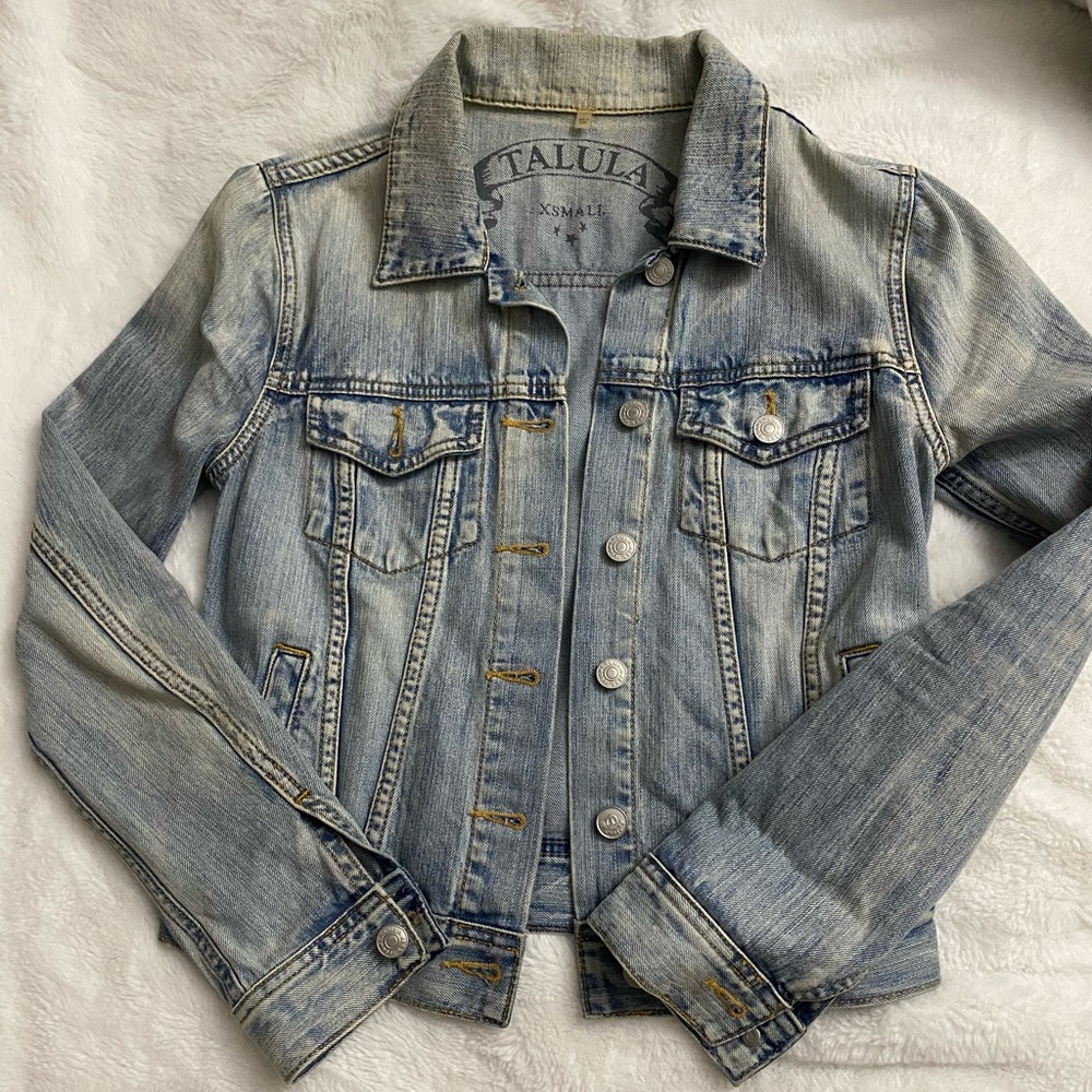 Aritzia - Talula woman’s Jean jacket